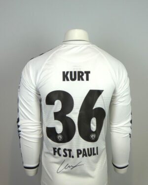 FC St. Pauli (wedstrijd gedragen) Uitshirt 2014-2015 Gesigneerd door Okan Kurt maat - S
